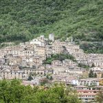 منطقة إيطالية تقدم 25 ألف يورو لمن ينتقل للعيش في إحدى قراها المذهلة!