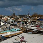 بعد إعصار “دوريان”.. عاصفة “أومبرتو” تضرب الباهاماس