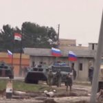 الرواية الكاملة لإنقاذ قوة روسية وحدة أمريكية حاصرها سوريون غاضبون قرب الحسكة